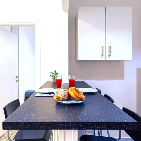 Hostly - Sant'orsola *