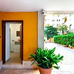 Hostly - Sant'orsola Apartman Róma