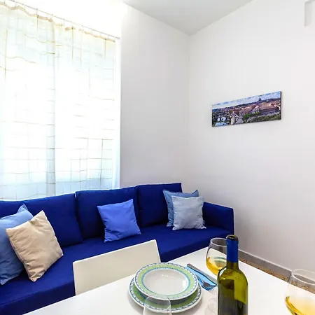 Apartmán Hostly - Sant'orsola